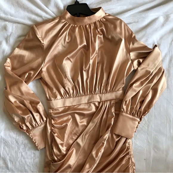 5 for $25! 💕 Mock Golden Neck Lantern Sleeve Ruched Dress ❤️‍🔥 - Picture 2 of 13